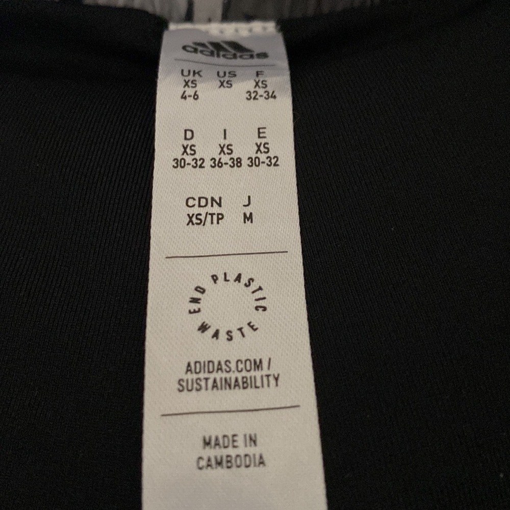 Women's adidas High-Waisted Graphic Shorts Size S - Picture 9 of 10